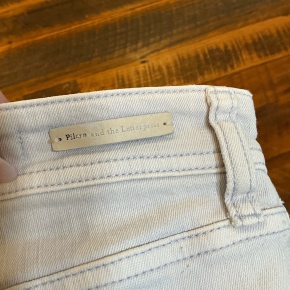 Pilcro and the Letterpress Slim Straight Distressed Jeans Light Wash Size 27 - Picture 7 of 13